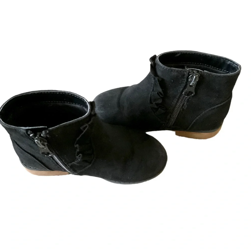Cat And Jack Boots Black Suede  Ankle With Ruffle and Zipper Girls Size 8